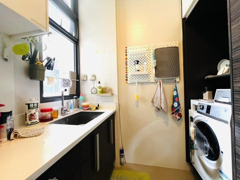 The Foresta @ Mount Faber, 102 Wishart Road, Harbourfront / Telok Blangah, 2 Bedrooms, 721 sqft, Condominium For Rent, by Steven Wang, 500247442 - Kitchen - PropertyGuru.com.sg