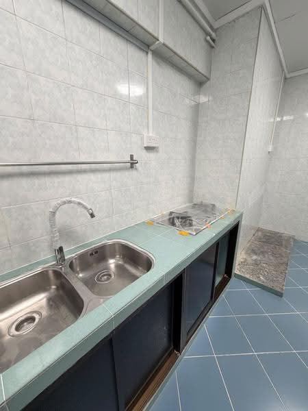 577 Woodlands Drive 16, 577 Woodlands Drive 16, Admiralty / Woodlands, 3 Bedrooms, 980 sqft, HDB Flat For Rent, by Deswinne G K, 500247445 - Kitchen - PropertyGuru.com.sg