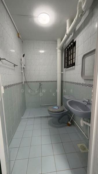 577 Woodlands Drive 16, 577 Woodlands Drive 16, Admiralty / Woodlands, 3 Bedrooms, 980 sqft, HDB Flat For Rent, by Deswinne G K, 500247445 - Bathroom - PropertyGuru.com.sg