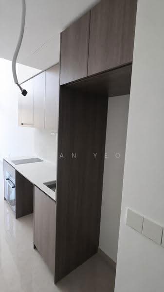 Hillock Green, 22-28 Lentor Central, Mandai / Upper Thomson, 1 Bedroom, 689 sqft, Condominium For Sale, by Alan Yeo, 500247447 - Kitchen - PropertyGuru.com.sg