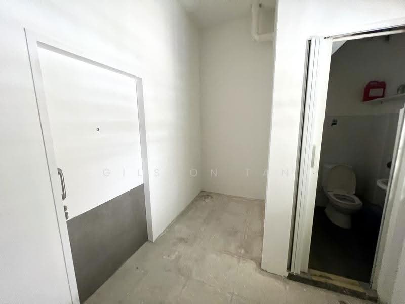 Heavy Human Traffic HDB 1/2 Shop for Rent, Aljunied Ave 2, Eunos / Geylang / Paya Lebar, 350 sqft, Shop / Shophouse For Rent, by Gilston Tan, 500247460 - Interior - CommercialGuru.com.sg