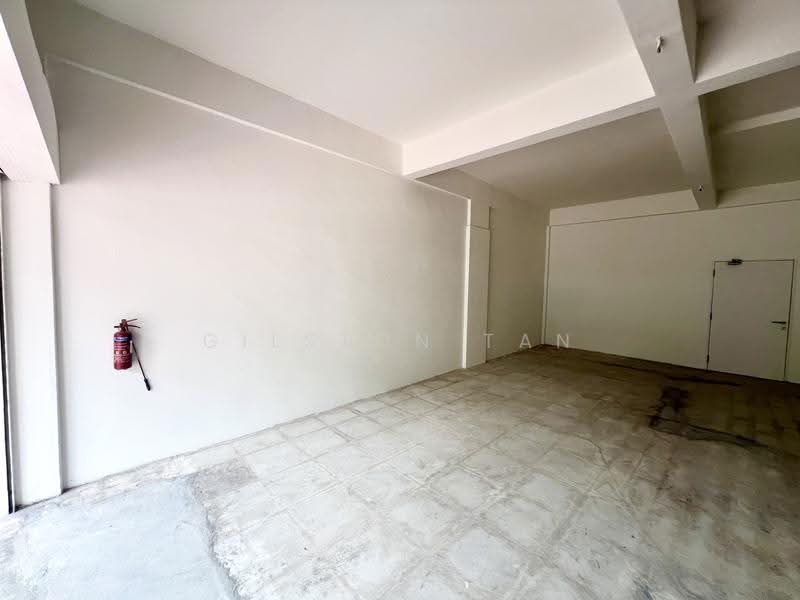 Heavy Human Traffic HDB 1/2 Shop for Rent, Aljunied Ave 2, Eunos / Geylang / Paya Lebar, 350 sqft, Shop / Shophouse For Rent, by Gilston Tan, 500247460 - Interior - CommercialGuru.com.sg