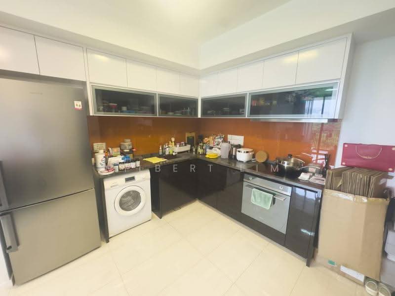 Sant Ritz, 1 Pheng Geck Avenue, Macpherson / Potong Pasir, 2 Bedrooms, 818 sqft, Condominium For Sale, by Wilbert Lim, 500247463 - Kitchen - PropertyGuru.com.sg