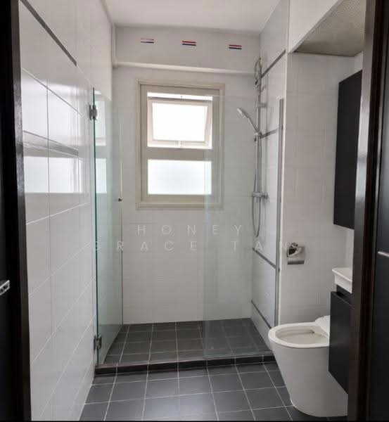 268C Punggol Field, 268C Punggol Field, Hougang / Punggol / Sengkang, 3 Bedrooms, 1,022 sqft, HDB Flat For Sale, by Honey Grace Tan, 500247480 - Bathroom - PropertyGuru.com.sg