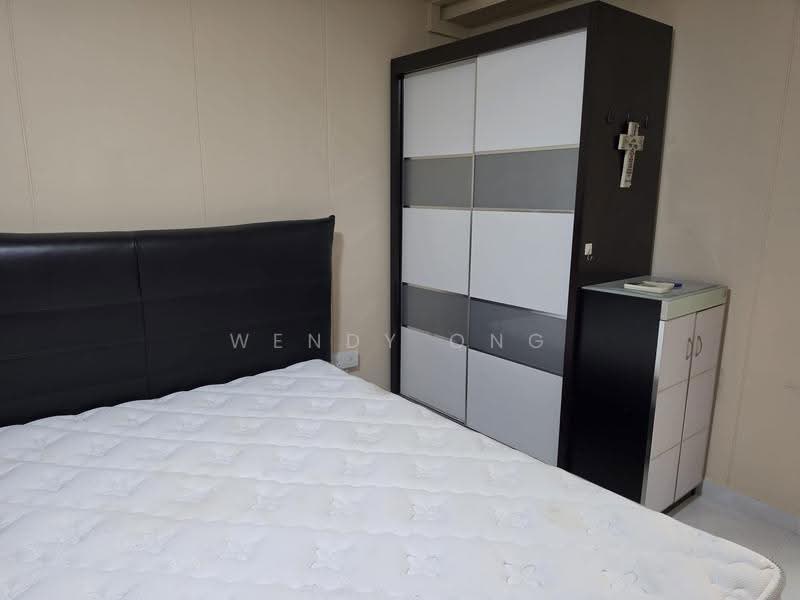 566 Pasir Ris Street 51, 566 Pasir Ris Street 51, Pasir Ris / Tampines, 5 Bedrooms, 1,300 sqft, HDB Flat For Rent, by Wendy Ong, 500247486 - Bedroom - PropertyGuru.com.sg