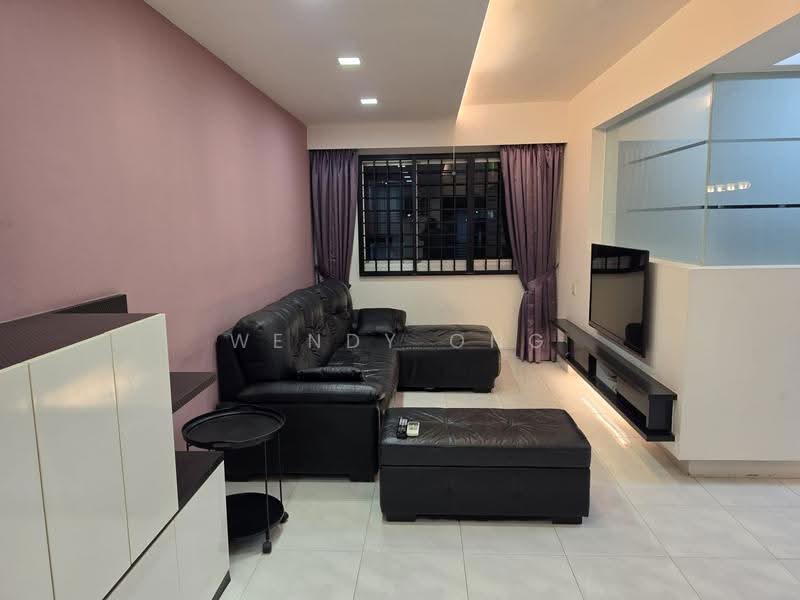 566 Pasir Ris Street 51, 566 Pasir Ris Street 51, Pasir Ris / Tampines, 5 Bedrooms, 1,300 sqft, HDB Flat For Rent, by Wendy Ong, 500247486 - Living Room - PropertyGuru.com.sg