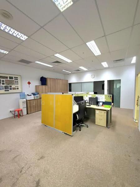fitted condition own door unit at macpherson!, fitted condition unit at macpherson!, Macpherson / Potong Pasir, 1,302 sqft, Light Industrial (B1) For Rent, by Joel Yong, 500247489 - CommercialGuru.com.sg