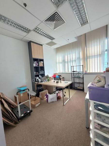 fitted condition own door unit at macpherson!, fitted condition unit at macpherson!, Macpherson / Potong Pasir, 1,302 sqft, Light Industrial (B1) For Rent, by Joel Yong, 500247489 - CommercialGuru.com.sg