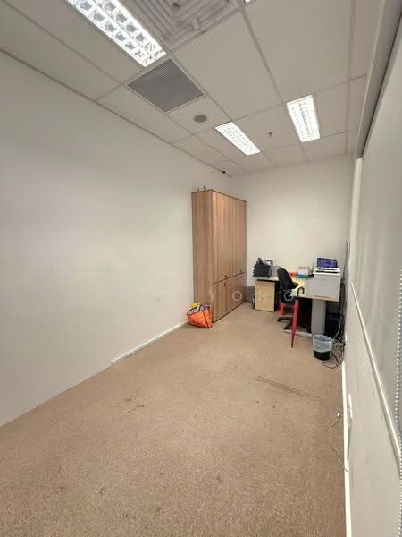 fitted condition own door unit at macpherson!, fitted condition unit at macpherson!, Macpherson / Potong Pasir, 1,302 sqft, Light Industrial (B1) For Rent, by Joel Yong, 500247489 - CommercialGuru.com.sg