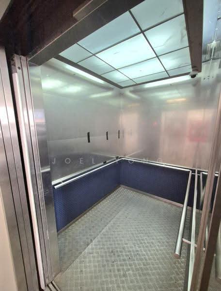 fitted condition own door unit at macpherson!, fitted condition unit at macpherson!, Macpherson / Potong Pasir, 1,302 sqft, Light Industrial (B1) For Rent, by Joel Yong, 500247489 - CommercialGuru.com.sg