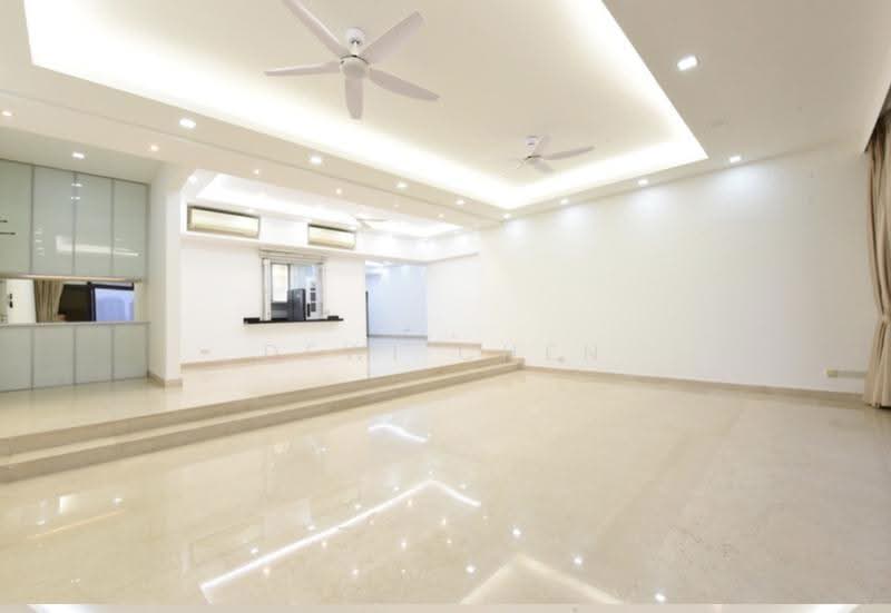Regency Park, 3 Nathan Road, Tanglin / Holland / Bukit Timah, 4 Bedrooms, 3,650 sqft, Condominium For Rent, by Dewi Chen, 500247496 - PropertyGuru.com.sg