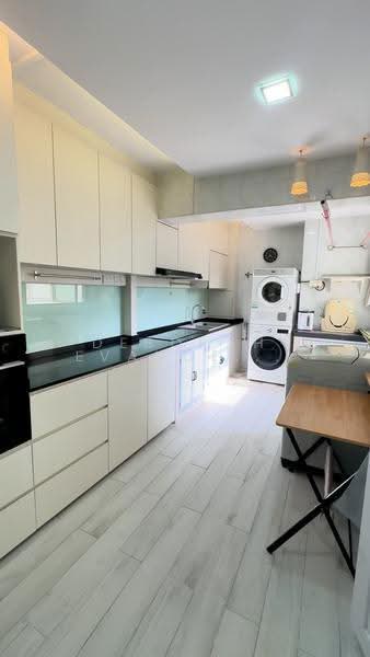 115 Bukit Merah Central, 115 Bukit Merah Central, Alexandra / Commonwealth, 3 Bedrooms, 1,259 sqft, HDB Flat For Sale, by Deborah Evangeline Gan, 500247502 - Kitchen - PropertyGuru.com.sg