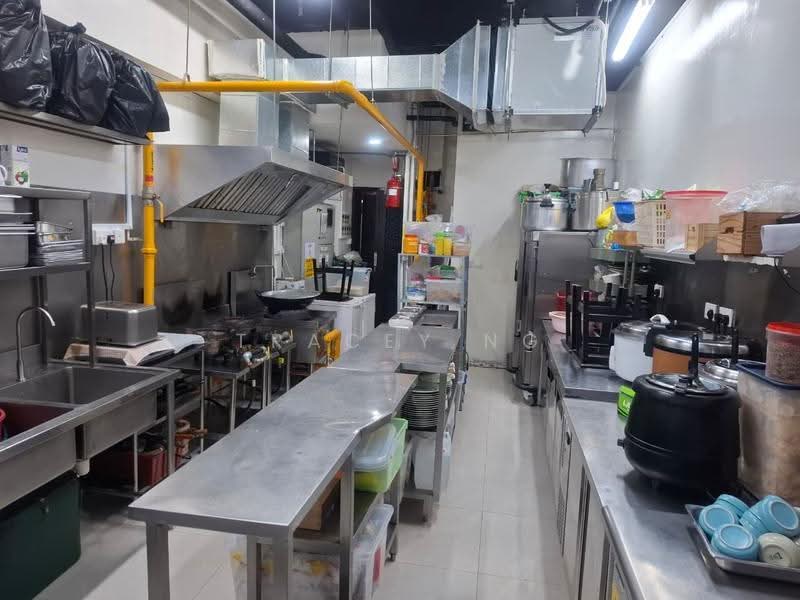 Orchard Towers, 400 Orchard Road, Orchard / River Valley, 2,350 sqft, Food & Beverage For Rent, by Tracey Ng, 500247503 - Kitchen - CommercialGuru.com.sg