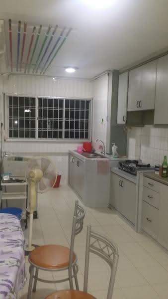 20 Eunos Crescent, 20 Eunos Crescent, Eunos / Geylang / Paya Lebar, 2 Bedrooms, 721 sqft, HDB Flat For Rent, by Raj ., 500247506 - Kitchen - PropertyGuru.com.sg
