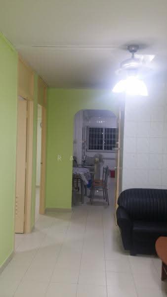 20 Eunos Crescent, 20 Eunos Crescent, Eunos / Geylang / Paya Lebar, 2 Bedrooms, 721 sqft, HDB Flat For Rent, by Raj ., 500247506 - Living Room - PropertyGuru.com.sg