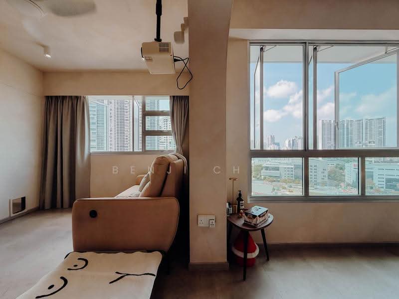 130B Lorong 1 Toa Payoh, 130B Lorong 1 Toa Payoh, Balestier / Toa Payoh, 2 Bedrooms, 732 sqft, HDB Flat For Sale, by Benji Chia, 500247521 - Living Room - PropertyGuru.com.sg