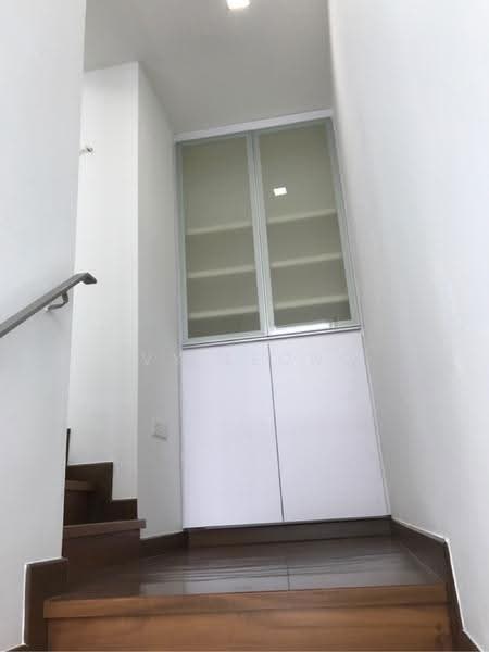 2 RVG, 2 River Valley Grove, Orchard / River Valley, 1 Bedroom, 689 sqft, Apartment For Sale, by Ivy Leong, 500247532 - Stairs to bedroom - PropertyGuru.com.sg