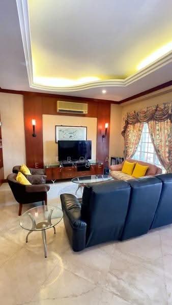Upper changi road north, Mariam Wy/ Jln Mariam/ Jln Kelempong, Changi Airport / Changi Village, 5 Bedrooms, 1,730 sqft, Terraced House For Sale, by Deborah Evangeline Gan, 500247533 - Living Room - PropertyGuru.com.sg