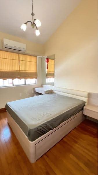 Upper changi road north, Mariam Wy/ Jln Mariam/ Jln Kelempong, Changi Airport / Changi Village, 5 Bedrooms, 1,730 sqft, Terraced House For Sale, by Deborah Evangeline Gan, 500247533 - Bedroom - PropertyGuru.com.sg