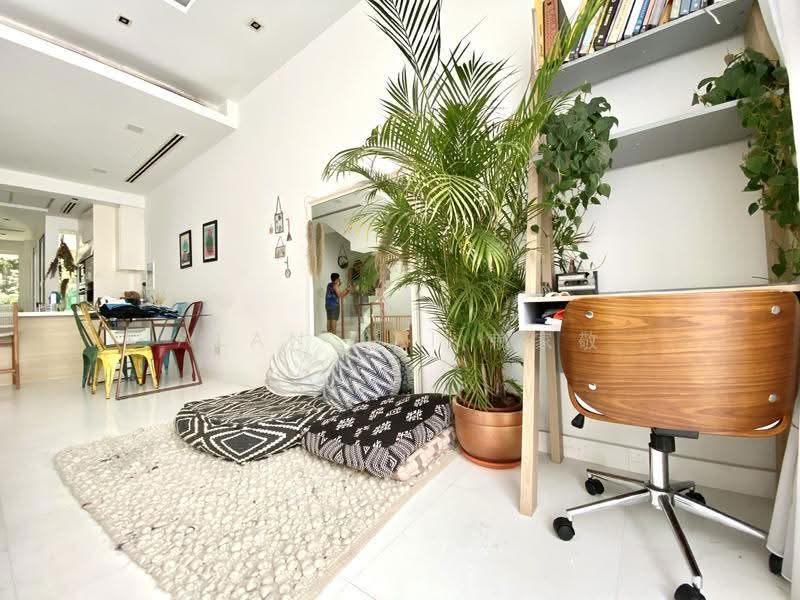 The Greenwood, 205A Greenwood Avenue, Newton / Novena, 5 Bedrooms, 3,025 sqft, Cluster House For Sale, by Alan Lai 赖家敬, 500247546 - Living Room - PropertyGuru.com.sg