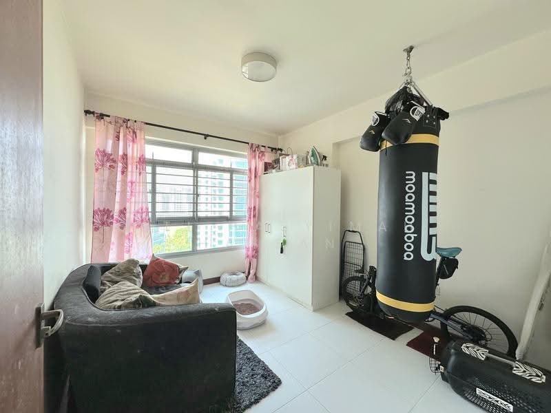 623C Punggol Central, 623C Punggol Central, Hougang / Punggol / Sengkang, 3 Bedrooms, 1,011 sqft, HDB Flat For Sale, by Siti Hasyimah Hassan, 500247552 - Living Room - PropertyGuru.com.sg