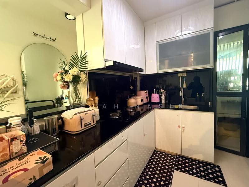 91 Dawson Road, 91 Dawson Road, Alexandra / Commonwealth, 3 Bedrooms, 1,022 sqft, HDB Flat For Sale, by Nadiah Nasir, 500247554 - Kitchen - PropertyGuru.com.sg