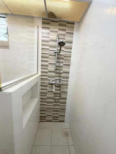 406A Northshore Drive, 406A Northshore Drive, Hougang / Punggol / Sengkang, 3 Bedrooms, 1,012 sqft, HDB Flat For Sale, by Jose Loh Zhenhao, 500247557 - Bathroom - PropertyGuru.com.sg