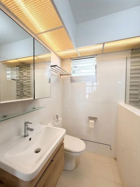 406A Northshore Drive, 406A Northshore Drive, Hougang / Punggol / Sengkang, 3 Bedrooms, 1,012 sqft, HDB Flat For Sale, by Jose Loh Zhenhao, 500247557 - Bathroom - PropertyGuru.com.sg