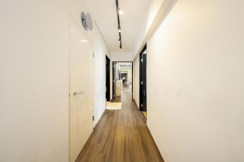 667B Punggol Drive, 667B Punggol Drive, Hougang / Punggol / Sengkang, 3 Bedrooms, 1,216 sqft, HDB Flat For Sale, by Asaph Mathew, 500247565 - Corridor - PropertyGuru.com.sg