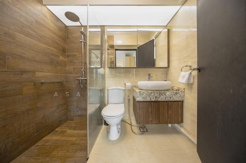667B Punggol Drive, 667B Punggol Drive, Hougang / Punggol / Sengkang, 3 Bedrooms, 1,216 sqft, HDB Flat For Sale, by Asaph Mathew, 500247565 - Bathroom - PropertyGuru.com.sg