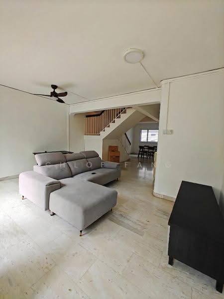 145 Lorong Ah Soo, 145 Lorong Ah Soo, Hougang / Punggol / Sengkang, 4 Bedrooms, 1,593 sqft, HDB Flat For Sale, by Chloe Fang, 500247569 - Living Room - PropertyGuru.com.sg