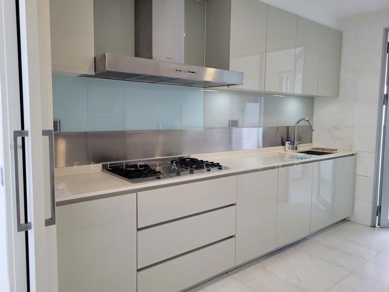 Reflections at Keppel Bay, 1 Keppel Bay View, Harbourfront / Telok Blangah, Room Rental, 130 sqft, Condominium For Rent, by Felicia Chiong, 500247571 - Kitchen - PropertyGuru.com.sg