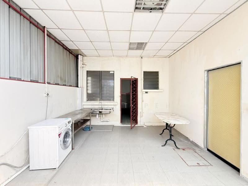 Kimsia Park, Jalan Lada Puteh, Orchard / River Valley, 3 Bedrooms, 2,000 sqft, Terraced House For Sale, by Albert Peh, 500247614 - Interior - PropertyGuru.com.sg