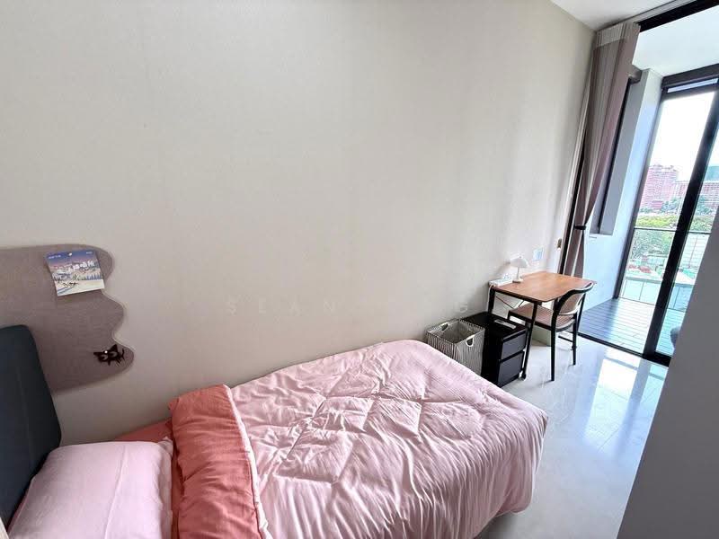 The Crest, 101 Prince Charles Crescent, Alexandra / Commonwealth, Room Rental, 80 sqft, Condominium For Rent, by Sean Ong, 500247626 - Bedroom - PropertyGuru.com.sg