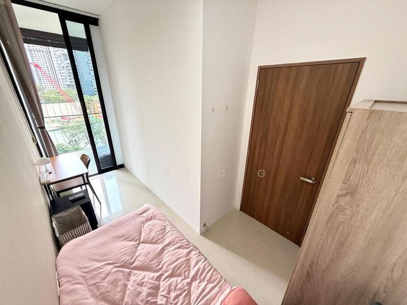 The Crest, 101 Prince Charles Crescent, Alexandra / Commonwealth, Room Rental, 80 sqft, Condominium For Rent, by Sean Ong, 500247626 - Bedroom - PropertyGuru.com.sg