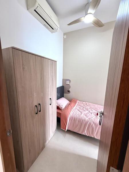 The Crest, 101 Prince Charles Crescent, Alexandra / Commonwealth, Room Rental, 80 sqft, Condominium For Rent, by Sean Ong, 500247626 - Bedroom - PropertyGuru.com.sg