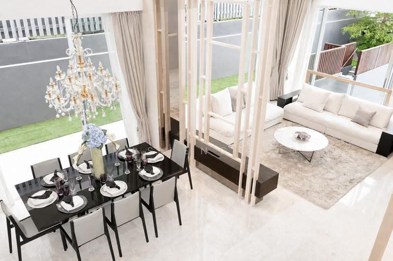 TOH CRESCENT SEMI-D, Changi Airport / Changi Village, 5 Bedrooms, 5,390 sqft, Semi-Detached House For Rent, by Lim Sheng Loo, 500247629 - Living Room - PropertyGuru.com.sg