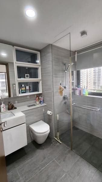 Riverbank at Fernvale, 11 Fernvale Close, Seletar / Yio Chu Kang, 3 Bedrooms, 1,044 sqft, Condominium For Sale, by K.D. Wu, 500247631 - Bathroom - PropertyGuru.com.sg