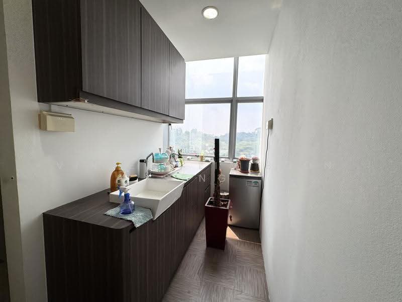 Wcega Tower, 21 Bukit Batok Crescent, Dairy Farm / Bukit Panjang / Choa Chu Kang, 969 sqft, Light Industrial (B1) For Sale, by Vincent Lim Boon Seng, 500247634 - Kitchen - CommercialGuru.com.sg