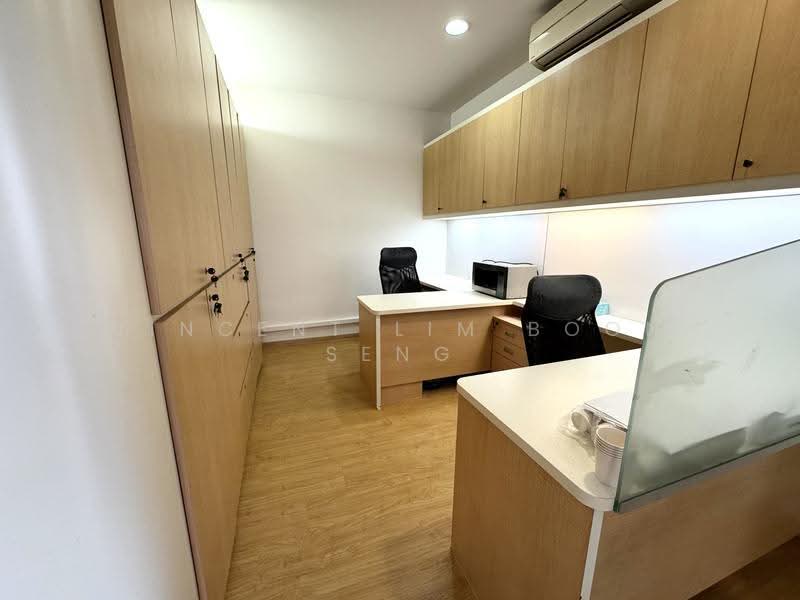Wcega Tower, 21 Bukit Batok Crescent, Dairy Farm / Bukit Panjang / Choa Chu Kang, 969 sqft, Light Industrial (B1) For Sale, by Vincent Lim Boon Seng, 500247634 - Study - CommercialGuru.com.sg