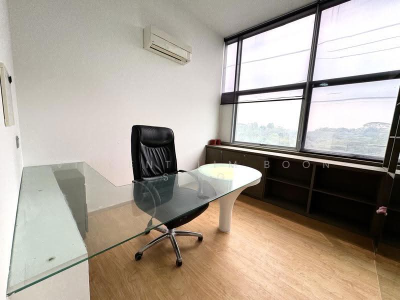 Wcega Tower, 21 Bukit Batok Crescent, Dairy Farm / Bukit Panjang / Choa Chu Kang, 969 sqft, Light Industrial (B1) For Sale, by Vincent Lim Boon Seng, 500247634 - Study - CommercialGuru.com.sg