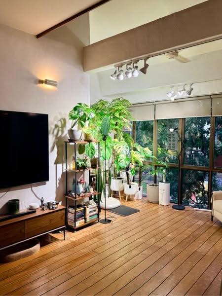 Zion Road, Tanglin / Holland / Bukit Timah, 3 Bedrooms, 1,035 sqft, Walk-up Apartment For Sale, by Lee Kiat Chin, 500247646 - PropertyGuru.com.sg