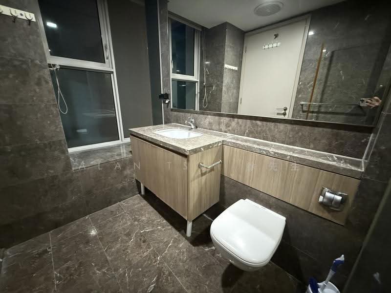 Master Bedroom @ Tanah Merah MRT, Tanah Merah Kechil Ave, Bedok / Upper East Coast, Room Rental, 220 sqft, Condominium For Rent, by Alan Tsui 徐先生, 500247647 - PropertyGuru.com.sg