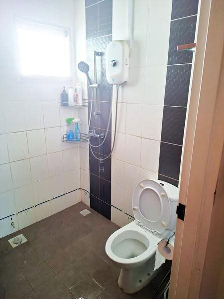 815C Choa Chu Kang Avenue 7, 815C Choa Chu Kang Avenue 7, Dairy Farm / Bukit Panjang / Choa Chu Kang, Room Rental, 120 sqft, HDB Flat For Rent, by Steven Choo, 500247651 - Bathroom - PropertyGuru.com.sg