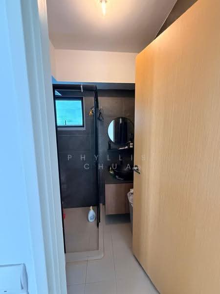 520C Tampines Central 8, 520C Tampines Central 8, Pasir Ris / Tampines, 2 Bedrooms, 667 sqft, HDB Flat For Sale, by Phyllis Chua, 500247657 - Bathroom - PropertyGuru.com.sg