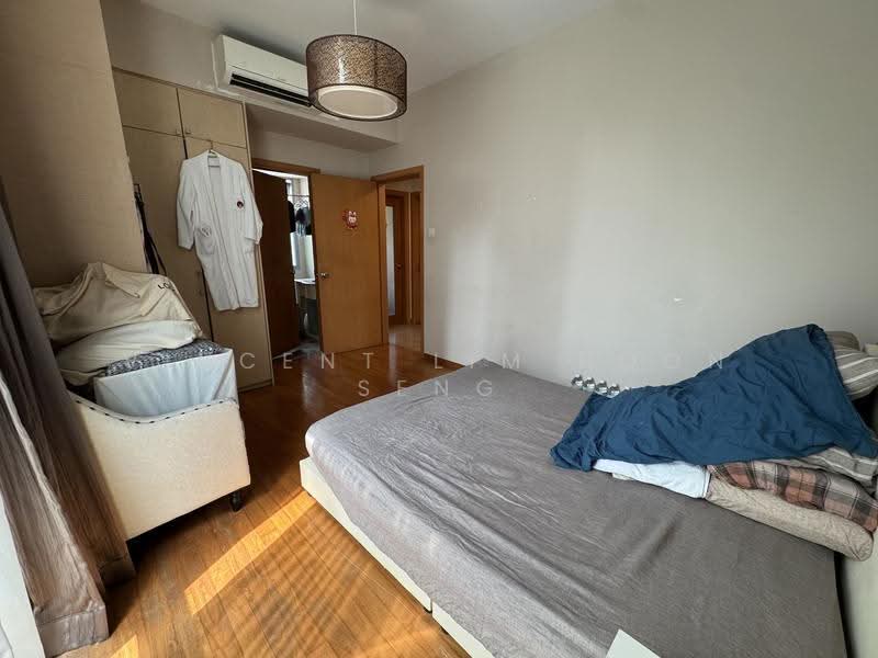 Hillview Regency, 26 Bukit Batok East Avenue 2, Dairy Farm / Bukit Panjang / Choa Chu Kang, 2 Bedrooms, 969 sqft, Condominium For Rent, by Vincent Lim Boon Seng, 500247659 - Bedroom - PropertyGuru.com.sg