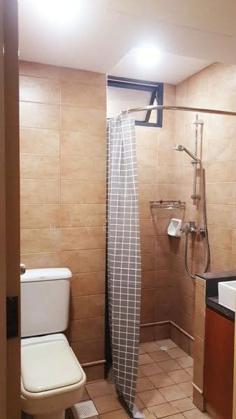 Regent Grove, 50 Choa Chu Kang North 7, Dairy Farm / Bukit Panjang / Choa Chu Kang, Room Rental, 130 sqft, Condominium For Rent, by Lavish Haven Pte. Ltd., 500247667 - Bathroom - PropertyGuru.com.sg