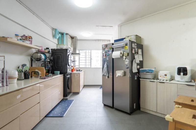 108 Bukit Batok West Avenue 6, 108 Bukit Batok West Avenue 6, Dairy Farm / Bukit Panjang / Choa Chu Kang, 3 Bedrooms, 1,152 sqft, HDB Flat For Sale, by Nicole Chan, 500247669 - Kitchen - PropertyGuru.com.sg