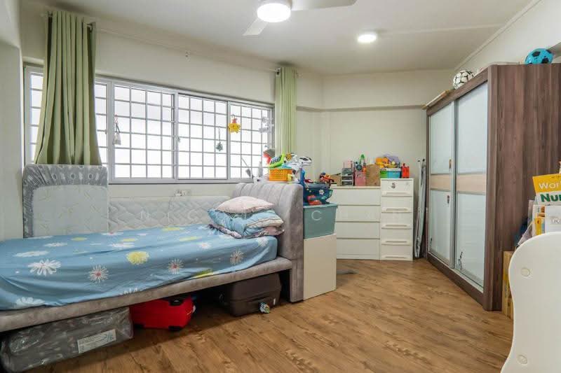 108 Bukit Batok West Avenue 6, 108 Bukit Batok West Avenue 6, Dairy Farm / Bukit Panjang / Choa Chu Kang, 3 Bedrooms, 1,152 sqft, HDB Flat For Sale, by Nicole Chan, 500247669 - Bedroom - PropertyGuru.com.sg
