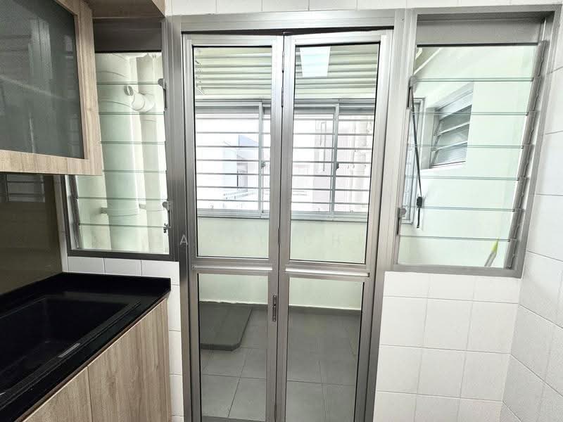 212B Punggol Walk, 212B Punggol Walk, Hougang / Punggol / Sengkang, 2 Bedrooms, 721 sqft, HDB Flat For Sale, by Carol Chen, 500247672 - PropertyGuru.com.sg